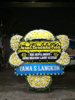 Papan Bunga Duka di Laksamana